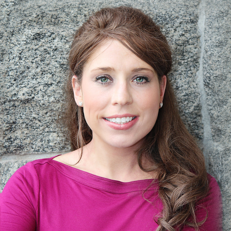 Erin Palinski-Wade, expert in GLP-1 weight loss support, introducing Replenza™ nutritional supplements.